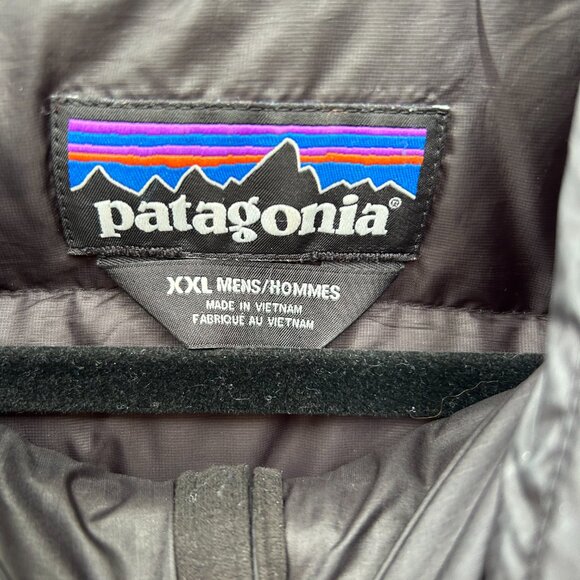 Patagonia Men's Black Puffer Vest - Picture 3 of 3